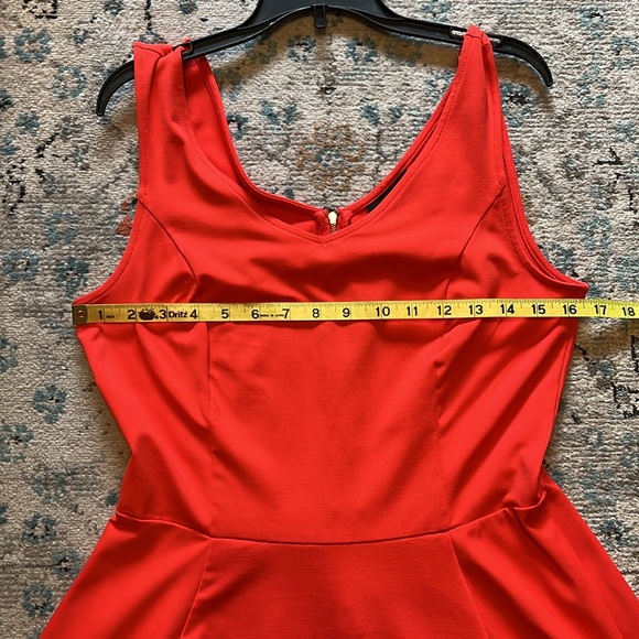 Beautiful Cynthia Rowley Ponte Knit Dress - Picture 5 of 14